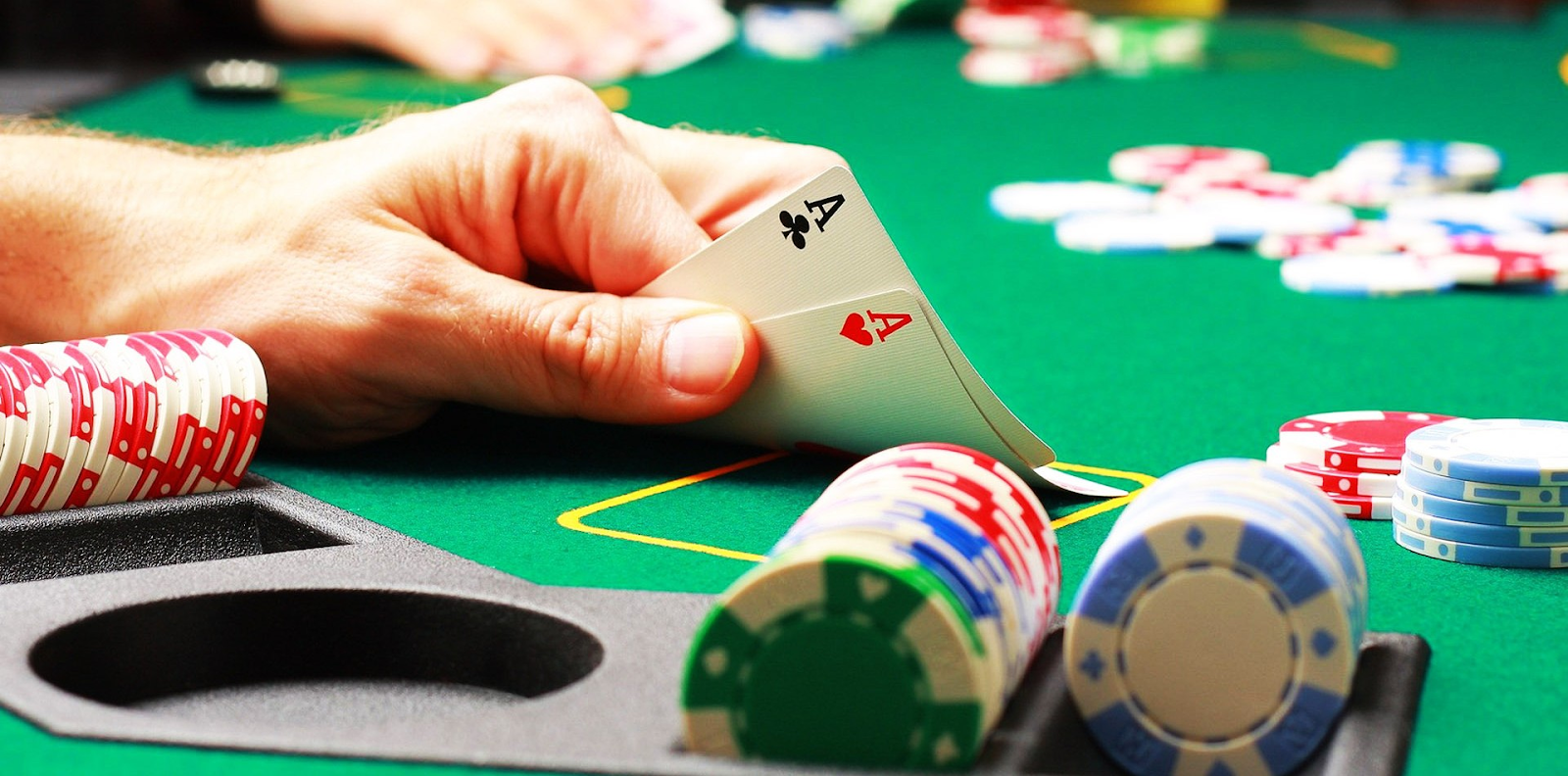 Tìm hiểu định lý Zeebo Poker có cách chơi ra sao?