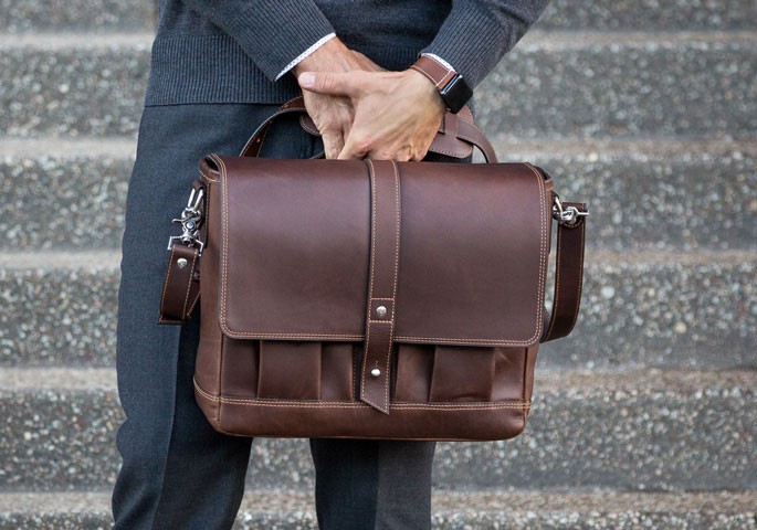 Briefcase - mẫu cặp nam của quý ông hiện đại | Captuida
